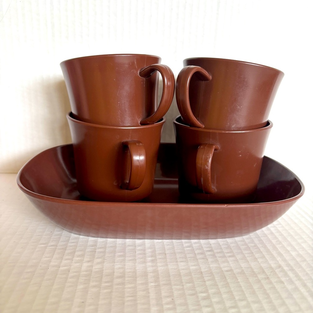 Melmac Quality Melamine Dishware Brown 1 Tray + 4 Cups with handles
